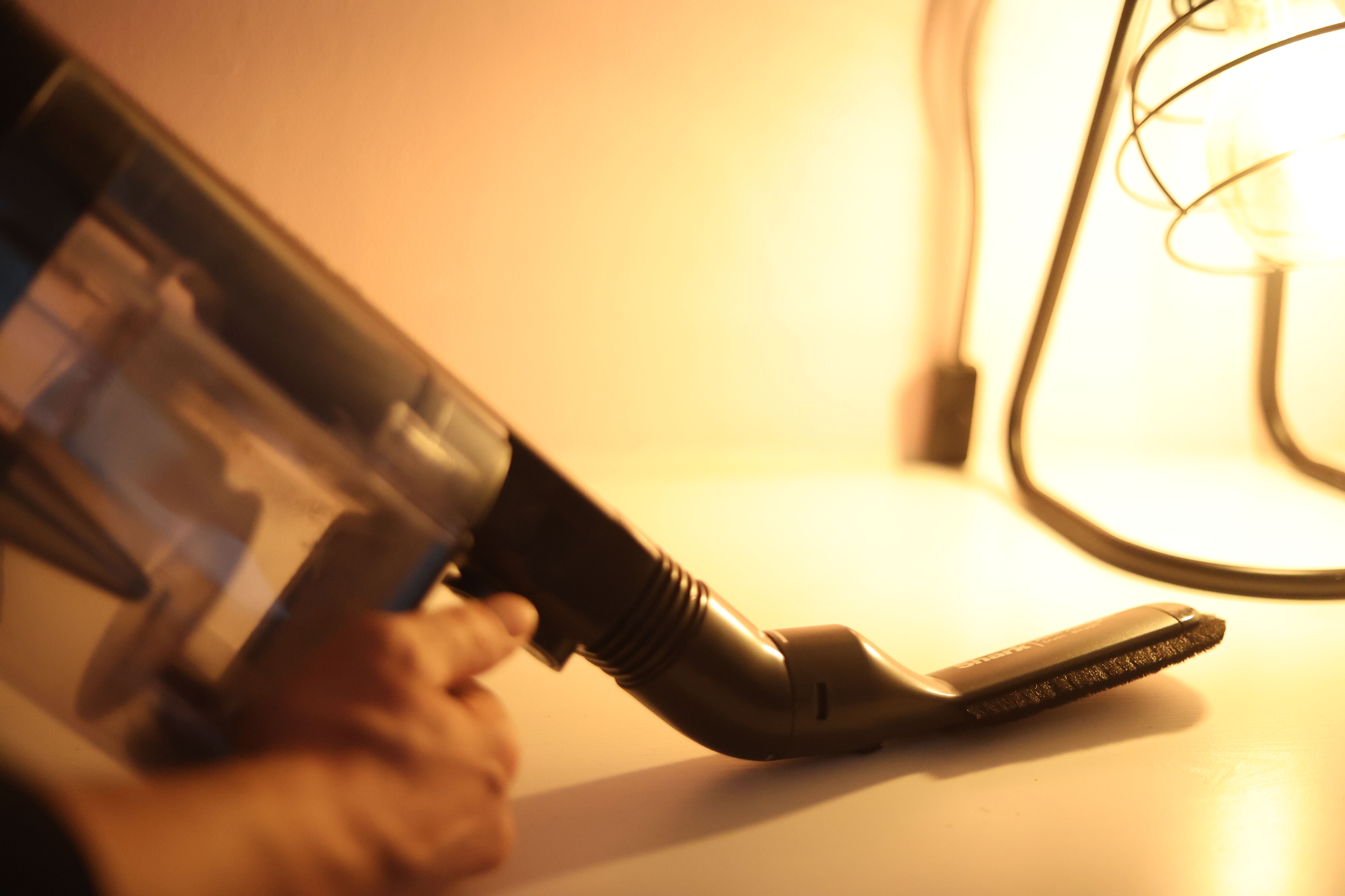 Shark Stratos rotating anti-allergen dust brush.